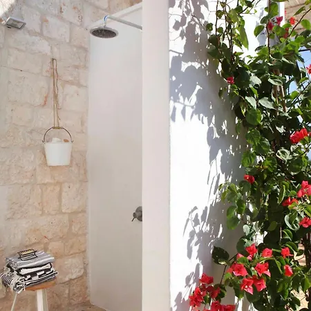 With Pool At Ostuni * كاروفينيو
