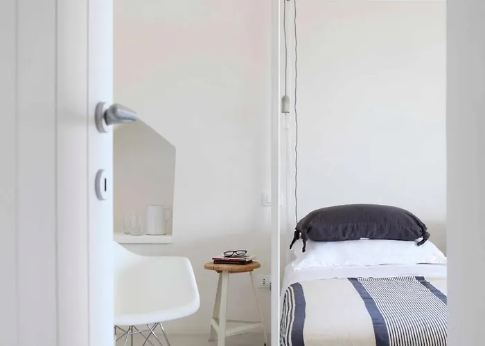 With Pool At Ostuni וילה