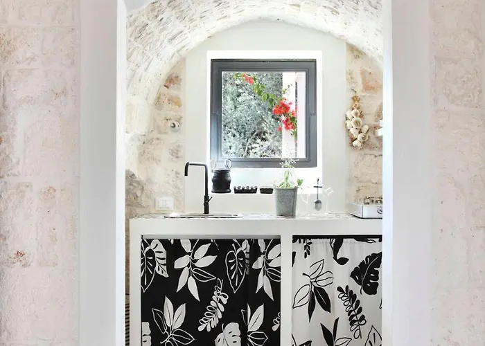With Pool At Ostuni *