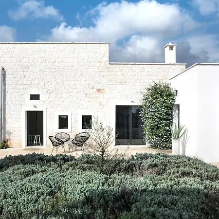 빌라 With Pool At Ostuni 카로비그노